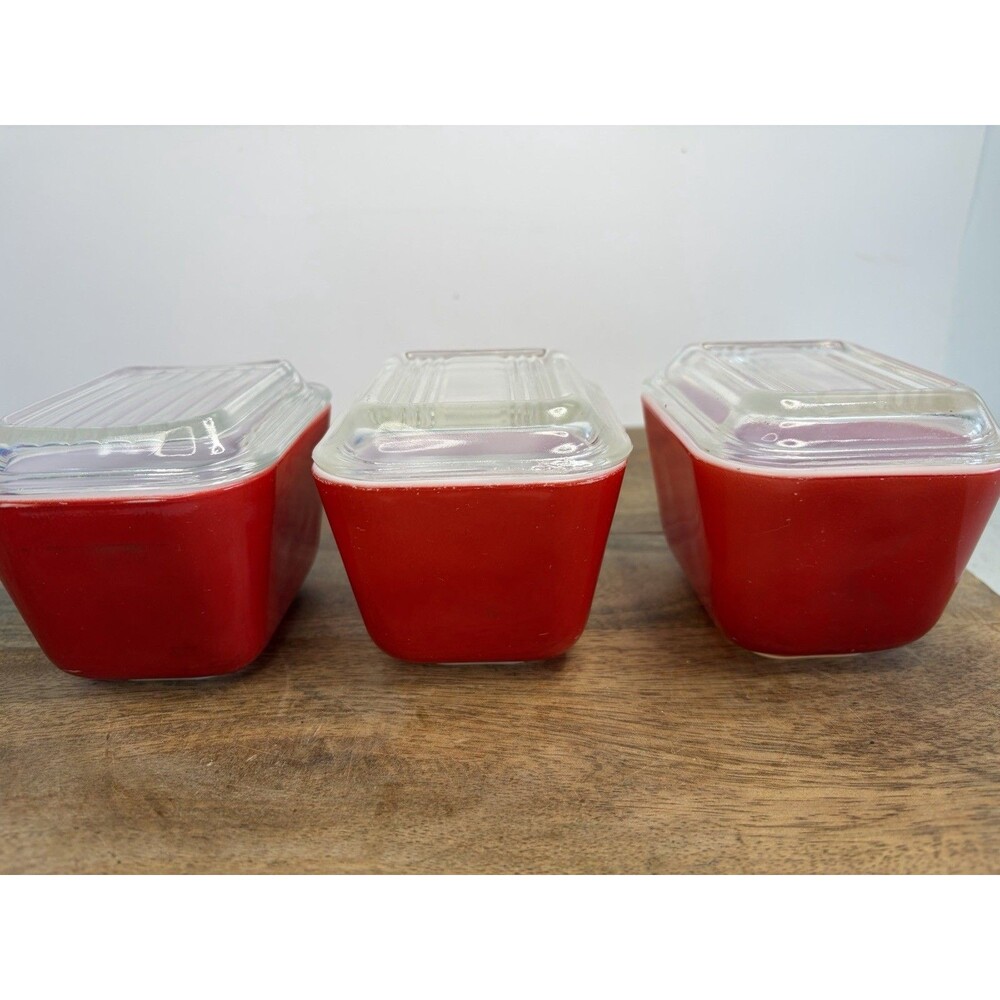 Pyrex Primary Red Refrigerator Dishes With Lids 501 Clean! Vintage